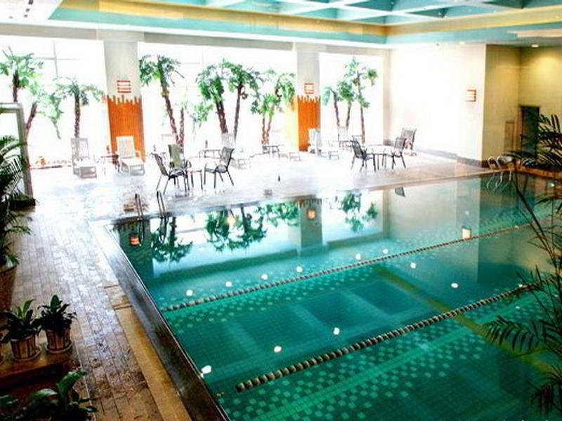 Pool
 di Nikko Hotel Dalian