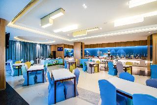 Holiday Inn Express City Centre Dalian image 1
