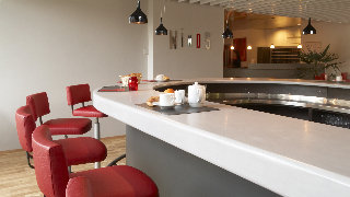 Bar
Bar
di Nash Airport Hotel