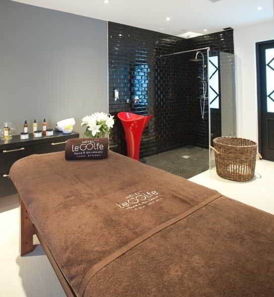 Sports and Entertainment
Sports and Entertainment
di Le Golfe, Piscine & Spa Casanera