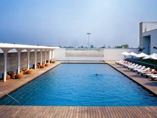 Pool
Pool
di Itc Sonar Bangla