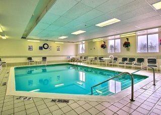 Pool
 di Sleep Inn & Suites (Grand Rapids)