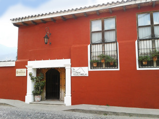 Hotel Las Farolas image 1