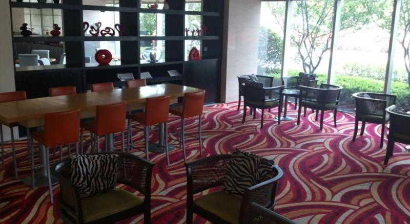 Lobby
 di Holiday Inn Express Meilong