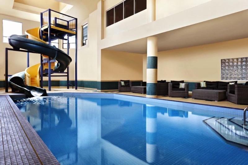 Pool
 di Four Points By Sheraton Calgary West 