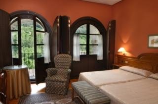 Room
Room
di Monasterio de San Millan