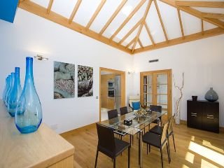 Room
Room
di Ereza Villas Mamma-Mia