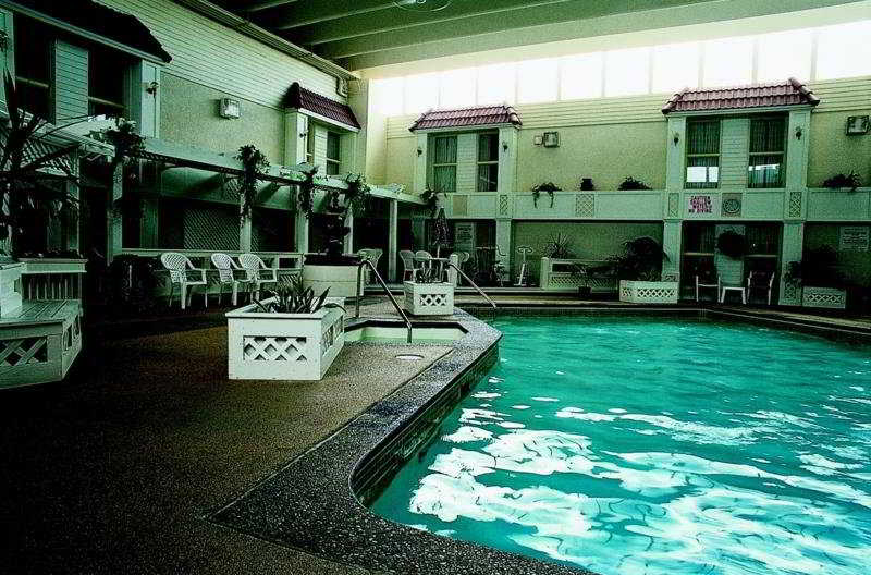 Pool
Pool
di Heritage Inn & Convention Centre - Moose Jaw