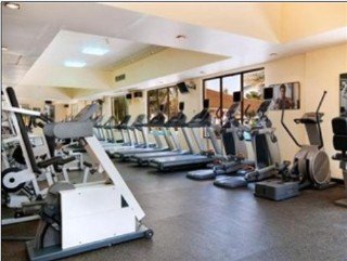 Sports and Entertainment
Sports and Entertainment
di Hilton Al Ain