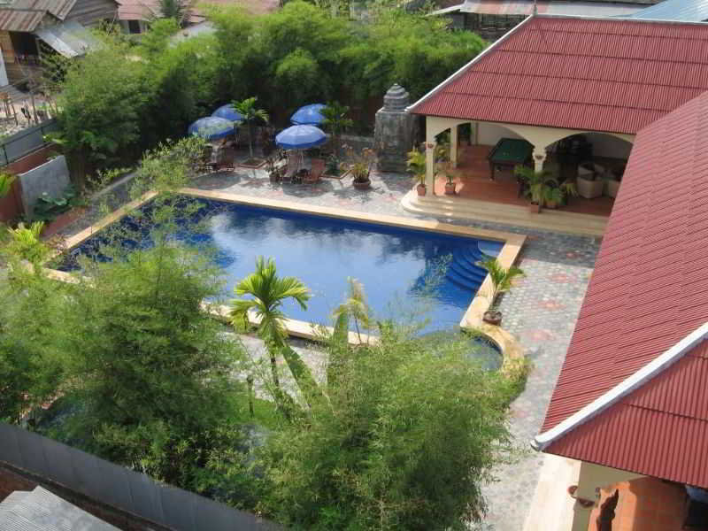 Pool
 di Lotus Lodge