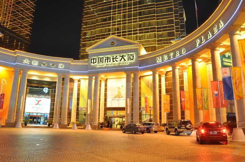 General view
 di China Mayors Plaza 