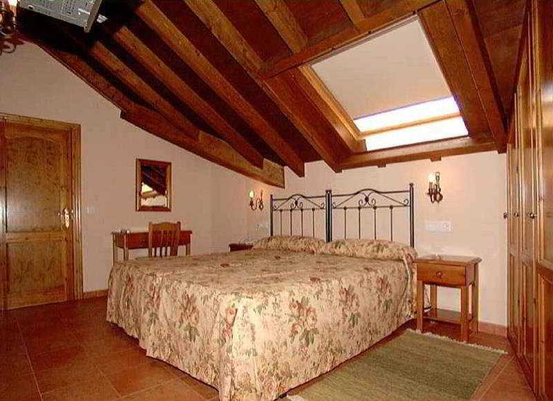 Room
Room
di Naranjo de Bulnes