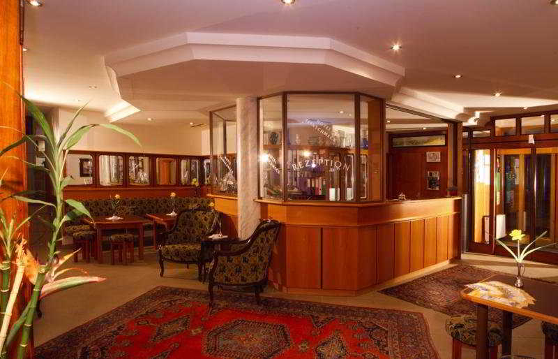 Lobby
Lobby
di Feinschmeck