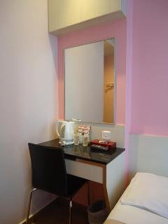 Room
 di Fragrance Waterfront