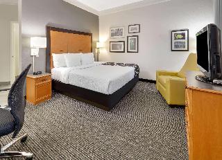 La Quinta Inn & Suites Addison Galleria Area