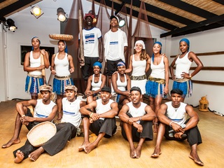 Desportos y Entretenimento