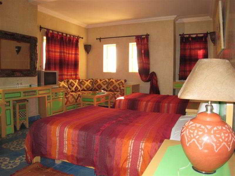 Room
Room
di Sultana Royal Golf