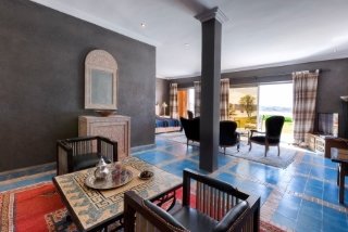 Room
Room
di Sultana Royal Golf