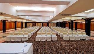 Conferences
Conferences
di Sarovar Portico Ahmedabad