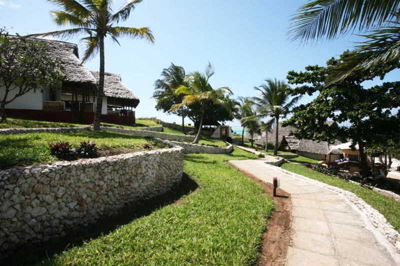 Karafuu Hotel Beach Resort