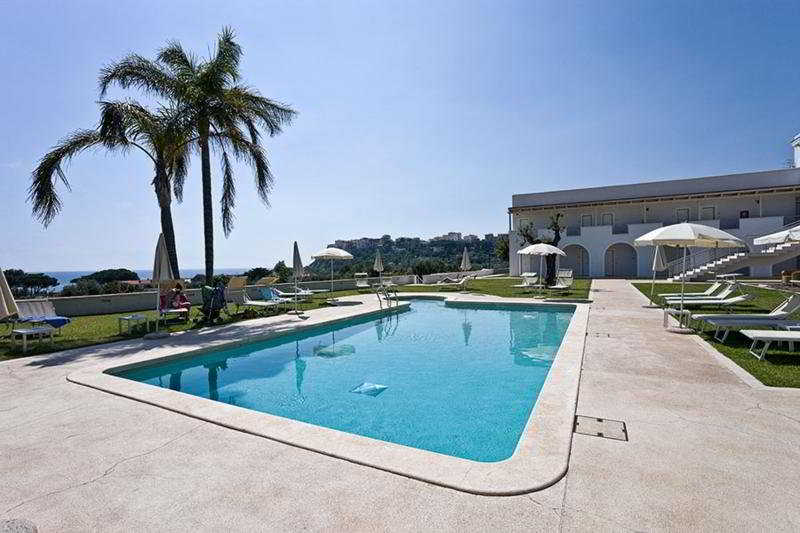 Pool
Pool
di Grotta di Tiberio