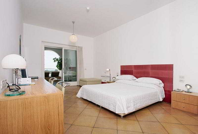 Room
Room
di Grotta di Tiberio