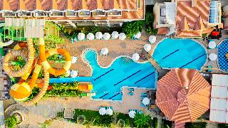 Pool
Pool
di Crystal Aura Beach Resort & Spa