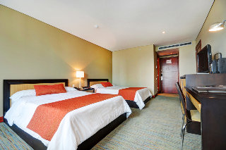 Room
Room
di San Fernando Plaza