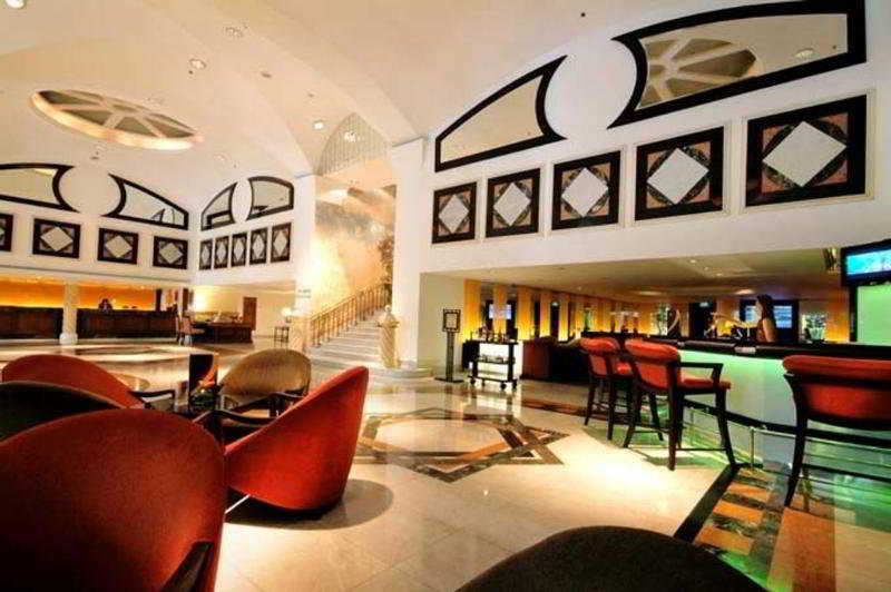 Lobby
 di Rembrandt Towers Serviced Apartment
