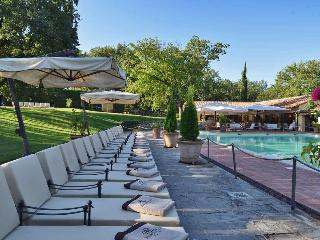 Pool
Pool
di Borgo San Luigi