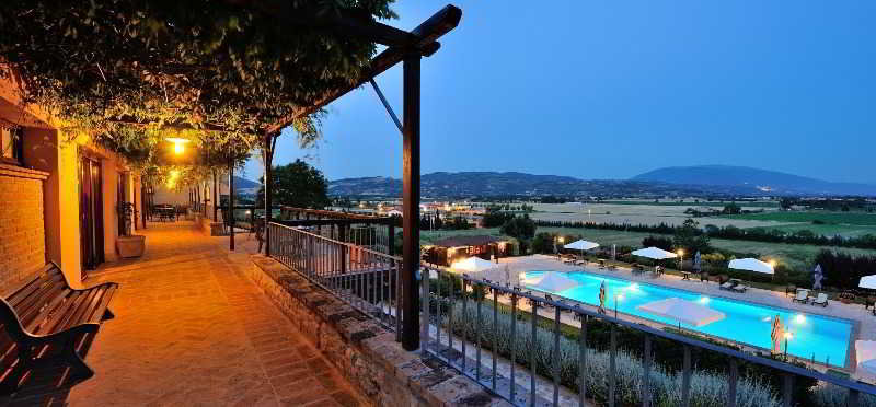 Pool
Pool
di Ripa Relais (Colle del Sole)