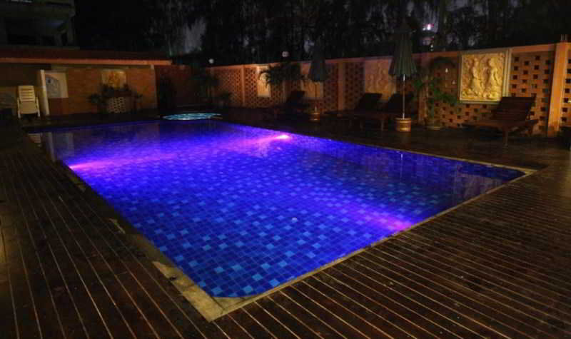 Pool
 di J. A. Villa Pattaya