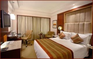 Room
Room
di The Acura BMK