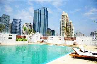 Pool
 di Sathorn Grace Hotel and Serviced Residence