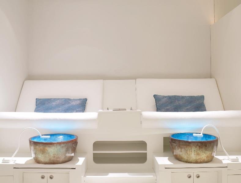 Sports and Entertainment
Sports and Entertainment
di W Barcelona