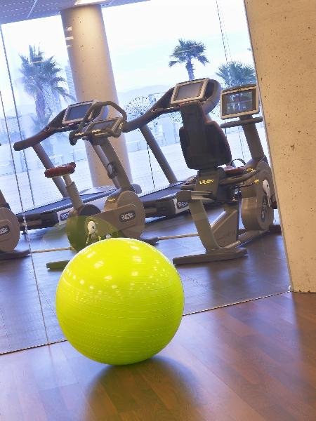 Sports and Entertainment
Sports and Entertainment
di W Barcelona