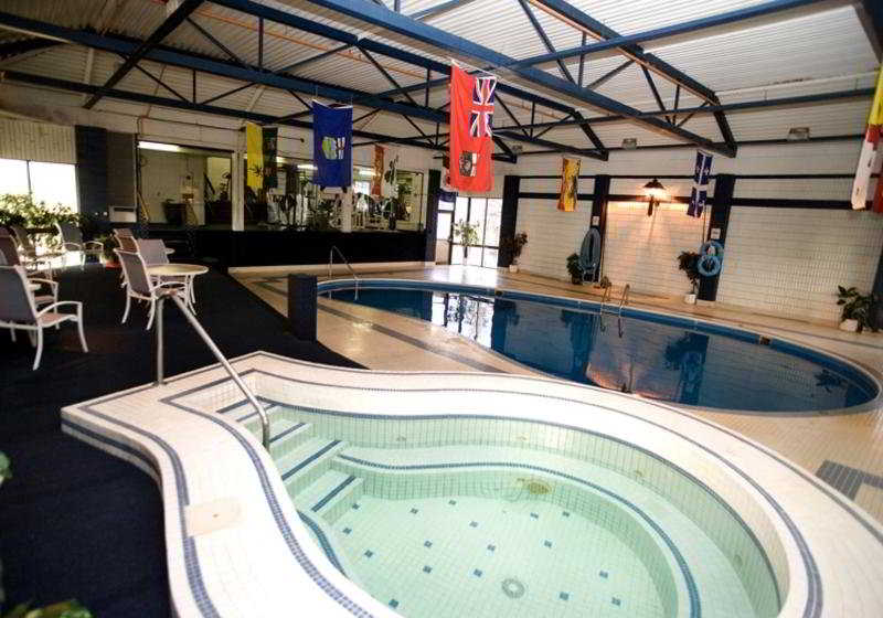 Pool
 di Park Town Hotel