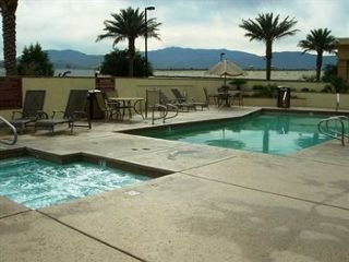 Pool
 di Hampton Inn and Suites Palm Desert