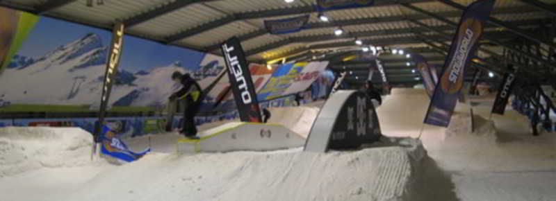 Sports and Entertainment
Sports and Entertainment
di Tulip Inn Zoetermeer-Den Haag