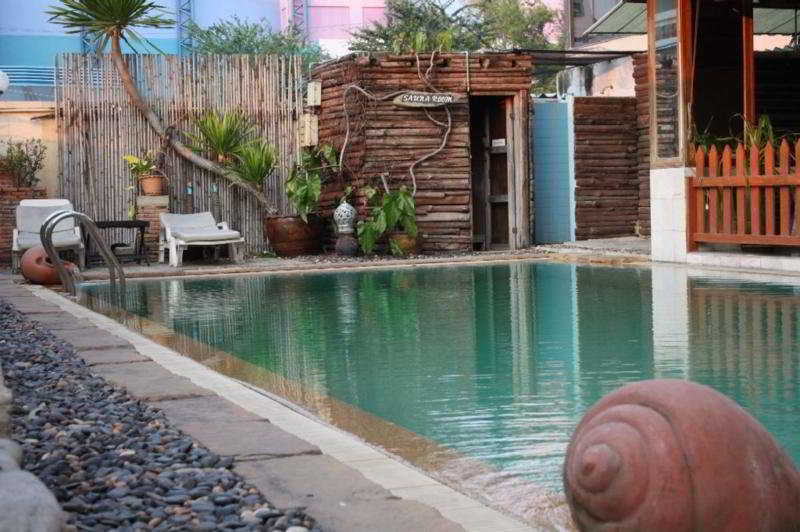 Pool
 di The Pinewood Residences