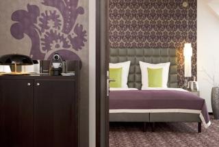 Room
Room
di Steigenberger Hotel Herrenhof