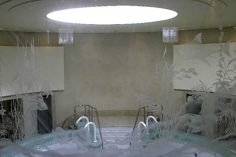 Sports and Entertainment
Sports and Entertainment
di Amphitrite Palace Resort And Spa