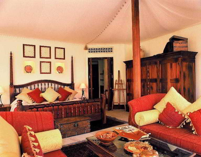 Room
Room
di Al Maha Desert Resort & Spa