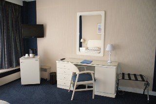 Room
Room
di First Euroflat Hotel