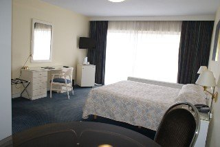 Room
Room
di First Euroflat Hotel