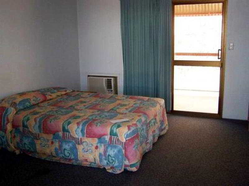 Room
 di Heavitree Gap Outback Lodge