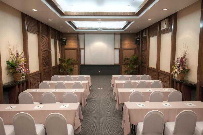 Conferences
Conferences
di The Legend Palawan
