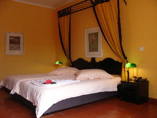 Room
Room
di Inn & Art Hotel Gallery