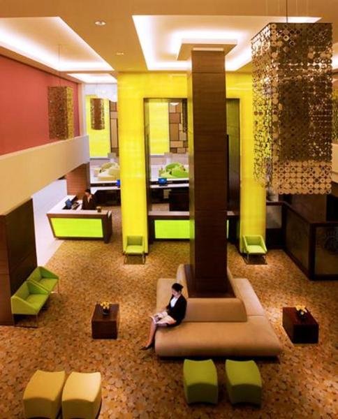 Lobby
 di Traders Hotel-Qaryat Al Beri