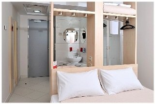 Room
Room
di Hello Hotels